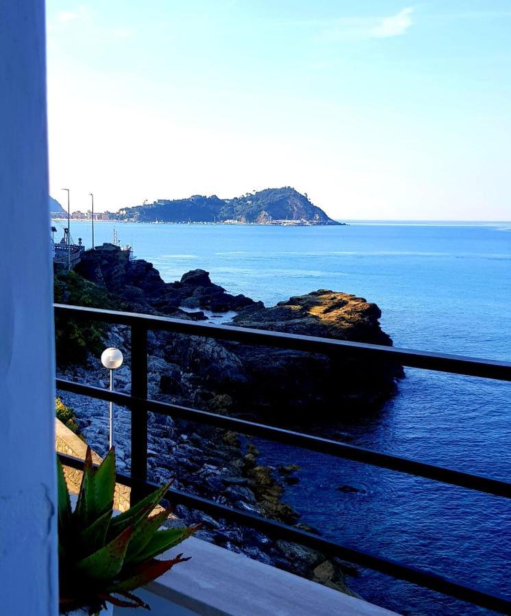 Hotel La Scogliera Cavi di Lavagna Exteriör bild