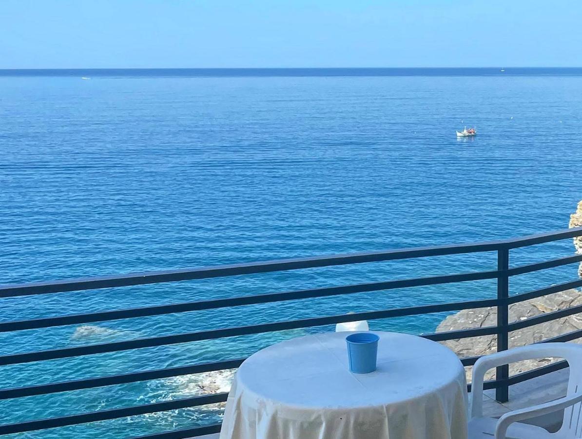 Hotel La Scogliera Cavi di Lavagna Exteriör bild
