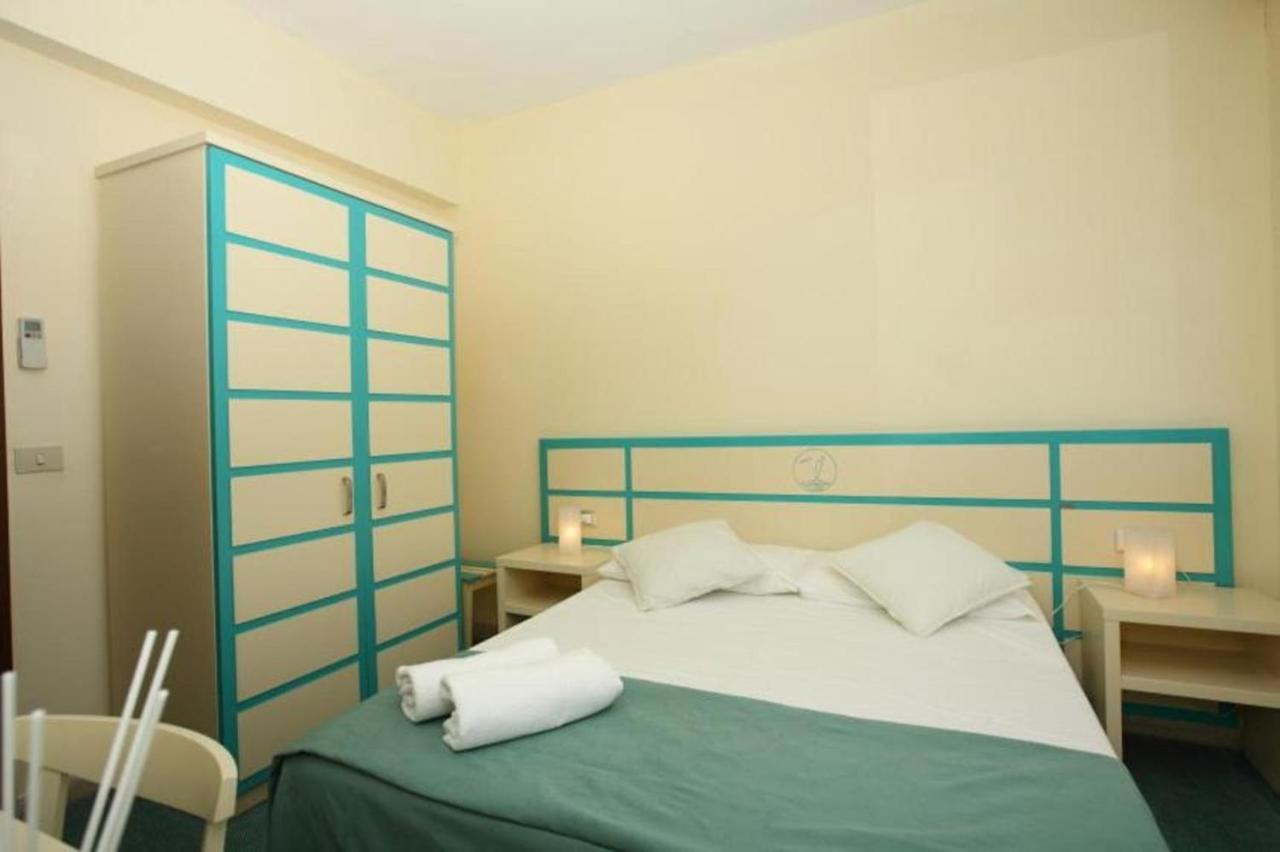 Hotel La Scogliera Cavi di Lavagna Exteriör bild