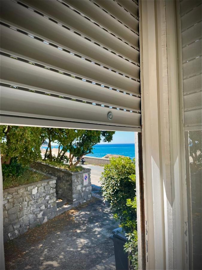 Hotel La Scogliera Cavi di Lavagna Exteriör bild