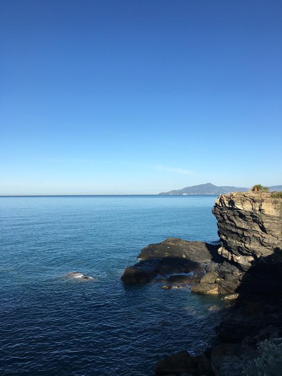 Hotel La Scogliera Cavi di Lavagna Exteriör bild