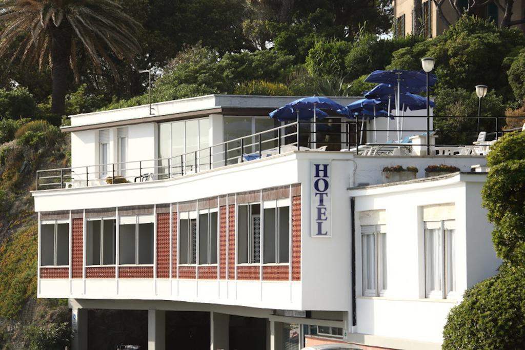 Hotel La Scogliera Cavi di Lavagna Exteriör bild
